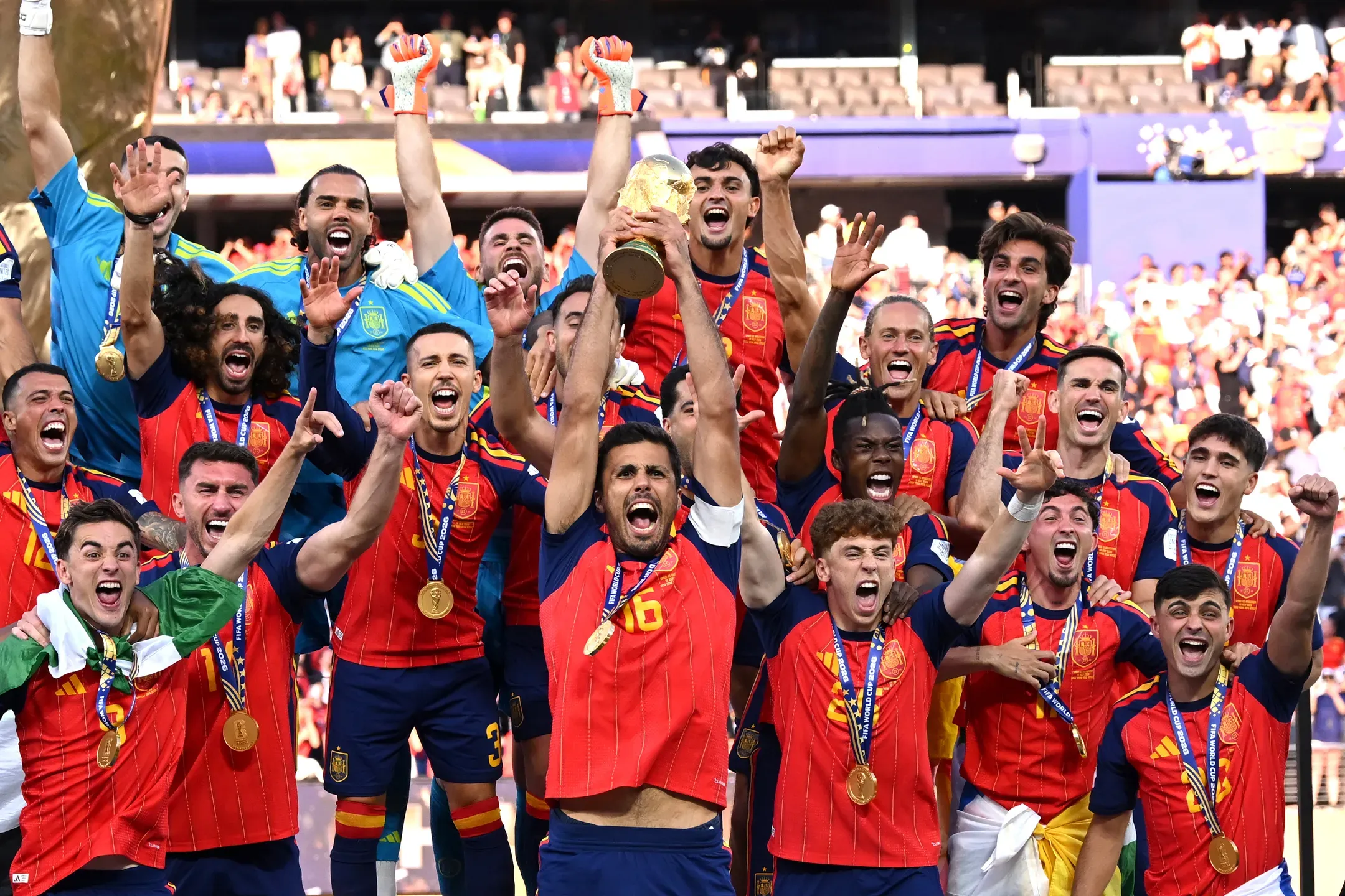Campeã do Mundo regressa a casa